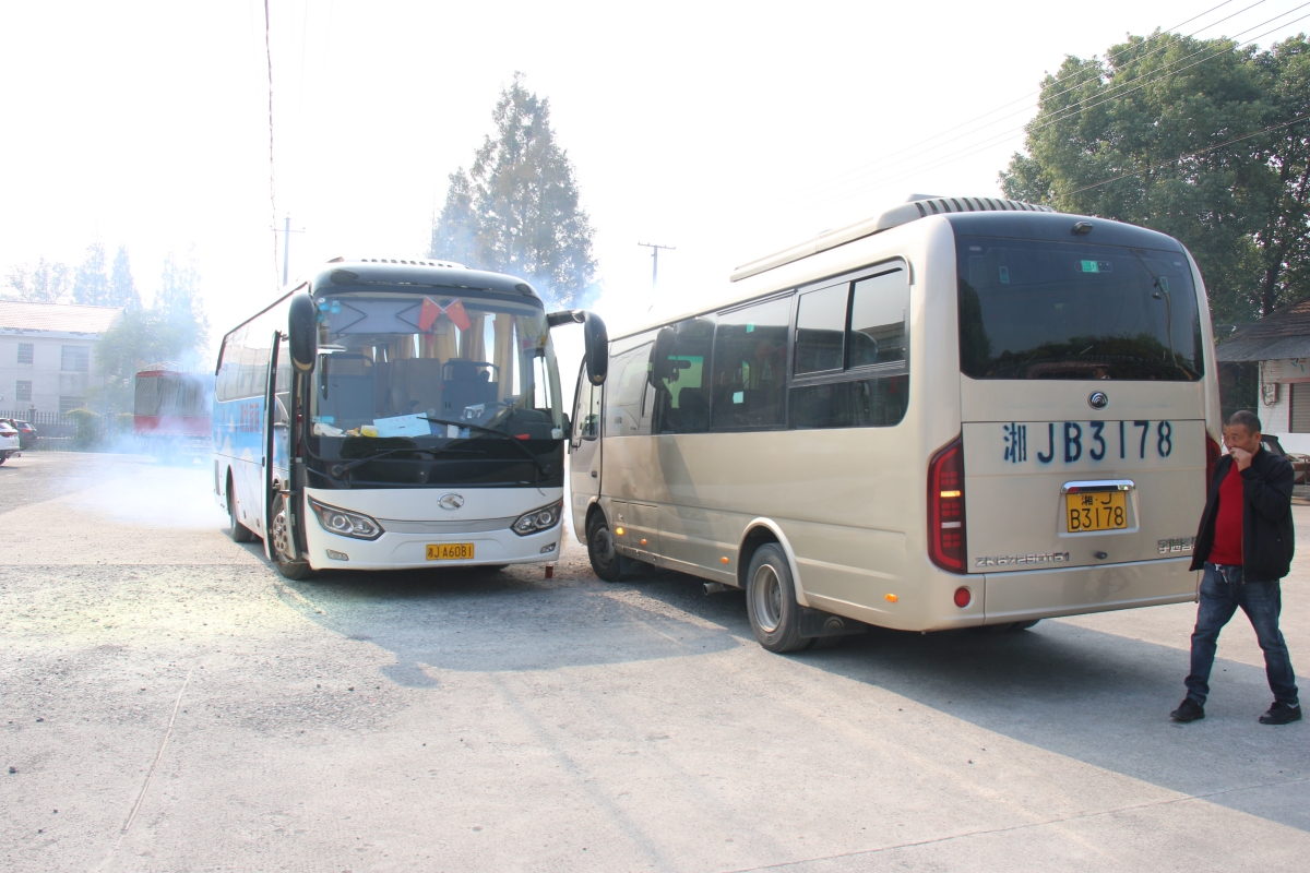 常德市湘北汽車(chē)運(yùn)輸有限公司,常德包車(chē)客運(yùn),常德旅游服務(wù),校車(chē)服務(wù)
